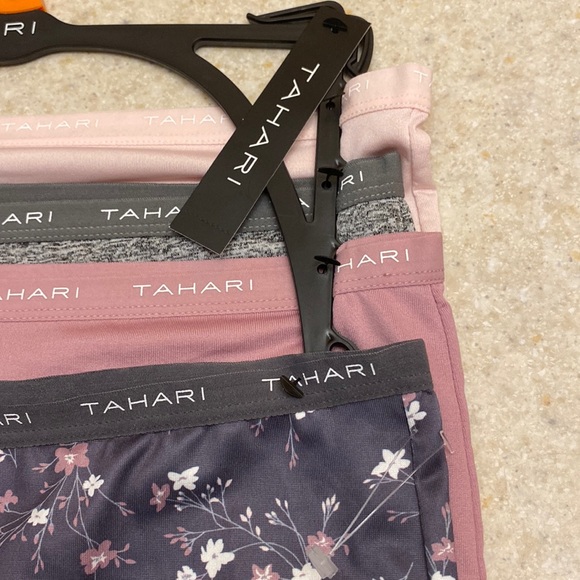 4 pack women’s panties - Picture 2 of 6